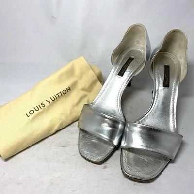 Louis Vuitton décolleté sandali logo inciso argento taglia 37 US circa 6 da... - Immagine 1 di 4