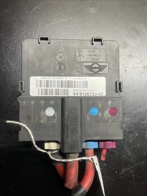 Módulo de control de distribución de energía MINI COOPER S 2007-2013 FABRICANTE DE EQUIPOS ORIGINALES Foto 1 de 4