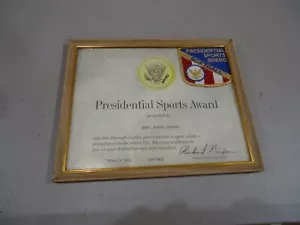 SPRINGFIELD, MO. DR. JAMES GIBBONS, RICHARD NIXON PRESIDENTIAL SPORT AWARD 1973 - Foto 1 di 5