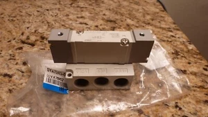 SMC SYA7240-03, 5 Port Krümmer *neu im Karton* - Bild 1 von 6