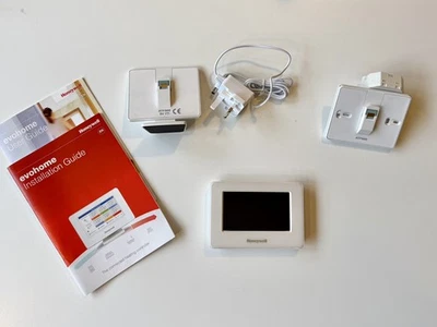 Honeywell Evohome ATP921R3100 Wi-Fi Connected Thermostat and Relay with mounts - Image 1 of 4