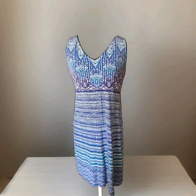 Vestido Athleta para mujer sin mangas cuello en V L azul púrpura estampado geométrico Foto 1 de 4