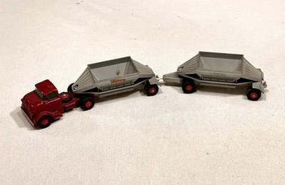 1960's Lesney Matchbox GMC Fruehauf Hopper Major Pack No. M4 - Image 1 of 4