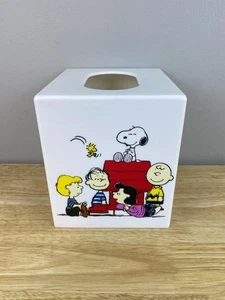 2019 Peanuts Snoopy Classic Boutique Tissue Box Cover - Picture 1 of 4