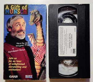 A Gift of Munsch - Robert Munsch - Storytelling - Sony Wonder CINAR - VHS 1993 - Picture 1 of 3