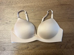 Victoria's Secret Marzipan 32DDD  Very Sexy So Obsessed Wireless Push Up Bra - Picture 1 of 2