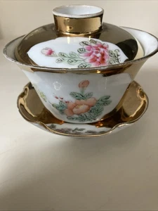 Vintage Chinese Lidded Tea Bowl - Picture 1 of 16