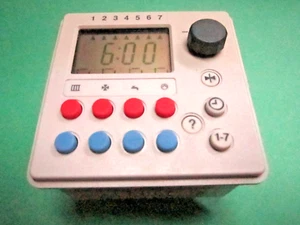 Viessmann 9519 249 Digitale Schaltuhr mit ?-Taste, M331, aus Trimatik MC - Bild 1 von 3