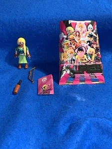 Playmobil Figures Serie 11 Girls | Set 9147 | Elbenfrau | Bogenschütze Elbin - Bild 1 von 3