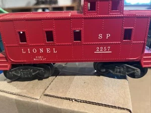 Lionel UP rare 2257 red caboose  No Smoke Stack Connected Brake Wheel. Pre-owned - Picture 1 of 6
