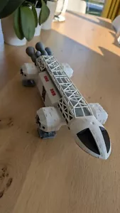 Vaisseau Cosmos 1999 l'aigle transporteur Eagle - Afbeelding 1 van 6