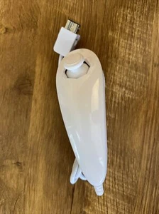 Generic White Nunchuck Controller For Video Game For Wii YDE546 ~ NOB SHIPS FREE - Picture 1 of 3