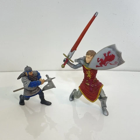 2005 Hasbro The Chronicles of Narnia Peter Pevensie & Black Dwarf Cover