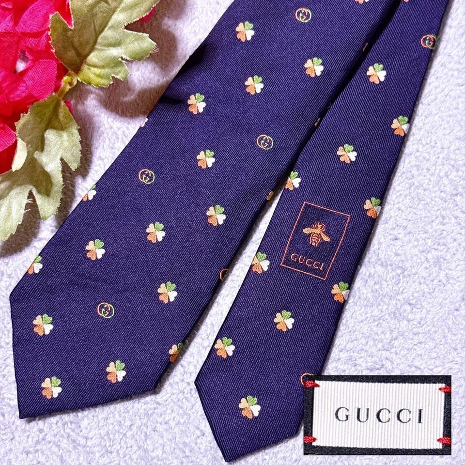 Gucci Nueva Corbata Cuello Sin Usar Ajustada Azul Marino Trébol GG Logo 100% Seda Hecha en Italia Foto 1 de 4