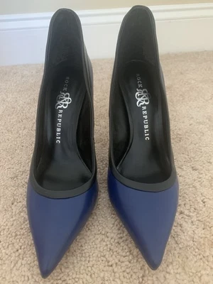 Tacones puntiagudos Rock Republic azules y negros talla 7 tacón alto trasero Foto 1 de 4
