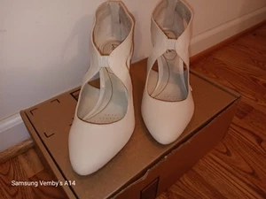 Life Stride Giovanna 2 Women's Heels Pump Size 8 1/2 (2 LEFT SHOES ONLY) - Picture 1 of 6