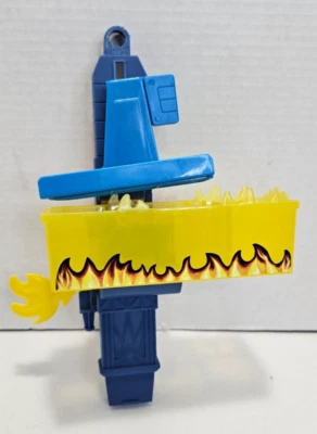 2014 Hot Wheels Color Shifters Flame Fighter Playset Tower J & Tank Replacement - Image 1 of 4