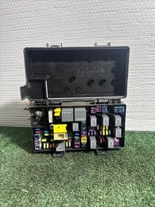 15 16 17 18 DODGE GRAND CARAVAN TOWN COUNTRY VW ROUTAN FUSE BOX TIPM 68239606AA - Picture 1 of 10