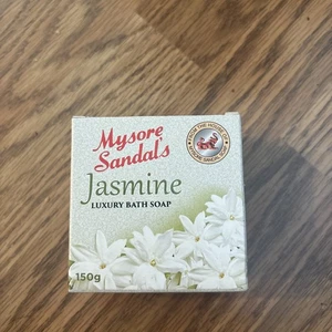 Mysore Enriched Sandal Soap Bar ~ NEW ~ India ~ Box ~ 75g - Picture 1 of 2