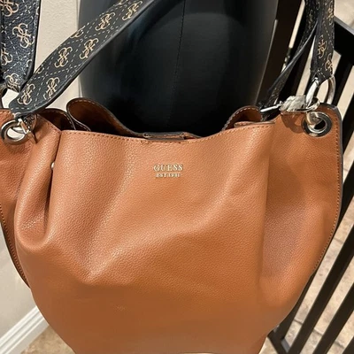 GUESS Hobo Bandolera Cartera Coñac Vegano-Cuero Bolso de Hombro Mujeres Bolso de Mano Foto 1 de 4