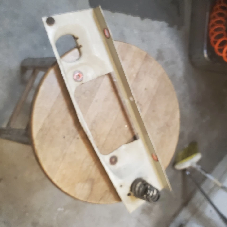 Dodge Dart Hood Pestillo Rejilla Soporte Soporte 1969 Dart Only GT GTS Foto 1 de 2