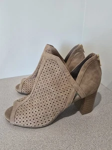 NEW A.N.A. (A New Approach)Peep Toe Zip Back Ankle Bootie Light Brown Size 9.5 - Picture 1 of 6