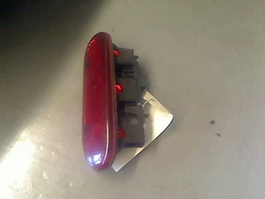 Feux stop supplementaire occasion RENAULT CLIO I Phase 3 - 1.2 - - Imagen 1 de 2