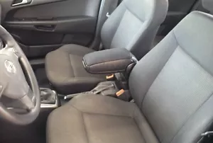 APOYABRAZOS REPOSABRAZOS OPEL ASTRA H (2004-2010) GTC TWINTOP - ENVIO GRATIS - Imagen 1 de 5