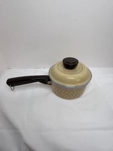 Vintage Sears Club 1 quart Almond Beige Tan Sauce Pan w/lid - Picture 1 of 7