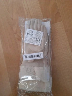 NIP New Pale Beige Fur Trim Cosy Winter Gloves O/S - Image 1 of 4