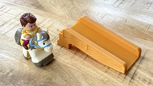 Fisher Price Little People Klip Klop Príncipe Disney Encantador Caballo Blanco y Rampa - Imagen 1 de 13