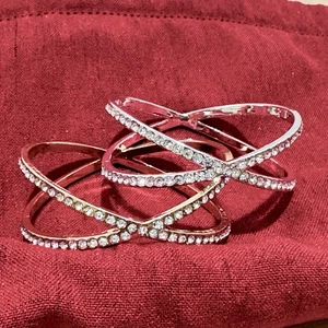 Juego de 2 pulseras brazaletes cruzados tejanos orgullosos tono dorado tono plata - Imagen 1 de 24