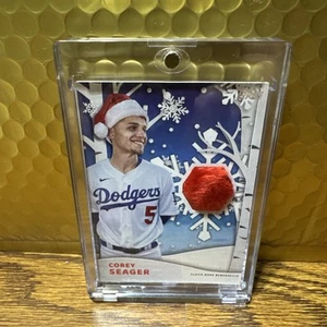 Topps Holiday 2021 - Walmart Mega caja reliquias Corey Seager #WRC-CS (MEM) #49/75 - Imagen 1 de 3
