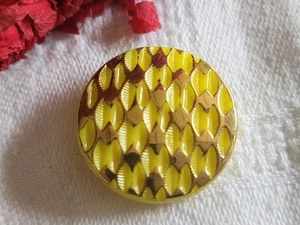 Bouton vintage en verre jaune doré 2,2 cm G7P - Picture 1 of 4