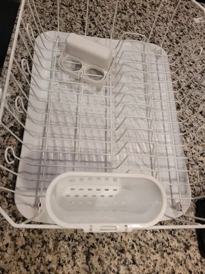 Tablero de drenaje y tablero de platos Rubbermaid blanco taza de utensilios tablero de drenaje inclinado 1S04 hecho en EE. UU. Foto 1 de 4