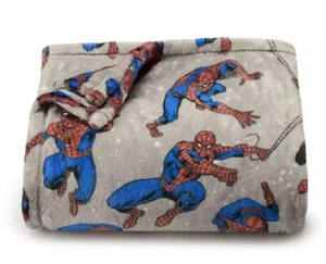 Marvel Spider_Man Oversized Supersoft Plush Throw ( 60" W x 72" L ) - Picture 1 of 1