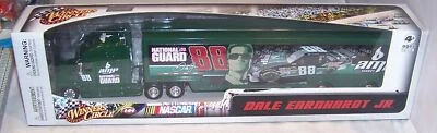 1:64 WINNER'S CIRCLE 2009 #88 AMP GET ON THE 88 HAULER DALE WONHARDT JR 09522 Foto 1 de 4