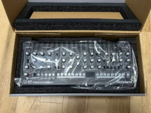 ROLAND BOUTIQUE SE-02 SOUND MODULE Analog Synthesizer - Picture 1 of 4