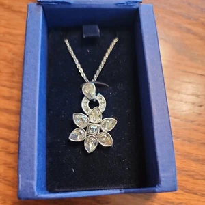 Authentic Swarovski Silver-Tone Crystal Flower Pendant Necklace - Picture 1 of 4