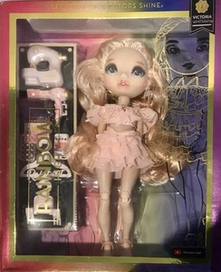 Rainbow High Victoria Whitman Puppe Neu im Karton Modepuppe mit Zubehör - Bild 1 von 1