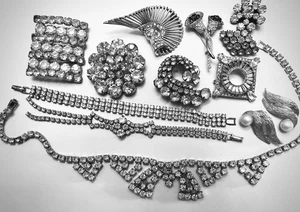 Funkelnde Vintage Sammlung/Konvolut klare Strass Schmuck-Pins/Armband/Halskette - Bild 1 von 24