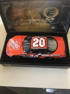 NASCAR*DIECAST ELITE VINTAGE*TONY STEWART 2004 #20 HOME DEPOT CHEVY*ESQUEMA DE PINTURA Foto 1 de 4