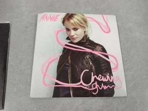 Annie - Chewing Gum - Used Vinyl Record 7 - Promo - Embossed Sleeve - Picture 1 of 5