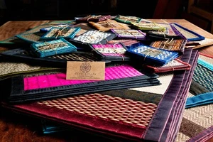 Juego de 4 posavasos manteles hechos a mano resistentes al calor fácil de limpiar - Imagen 1 de 38