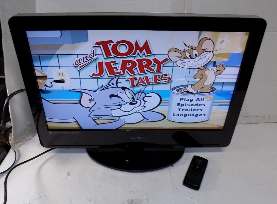 Vizio VA26LHDTV10T 26" TV HDTV 1080p with Remote Control PC Input - Image 1 of 4