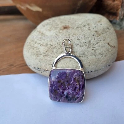 Colgante de cumpleaños hecho a mano de plata de ley 925 con piedras preciosas Charoite PG3906 Foto 1 de 4