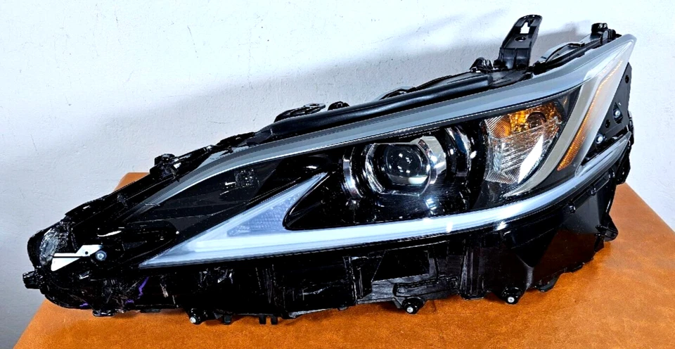 2019-2021 LEXUS ES300H ES350 LEFT DRIVER SIDE FULL LED HEADLIGHT OEM USED#B - Image 1 of 4