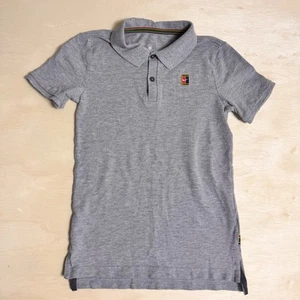 Nike Boys Polo Medium Court Heritage Tennis Gray Athletic Sportswear Workout - Imagen 1 de 7
