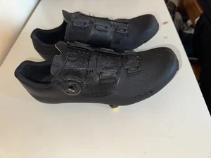 Fizik Tempo Overcurve R4 Road Cycling shoes, Black, EU 43/ UK 8(3/4) - Picture 1 of 6