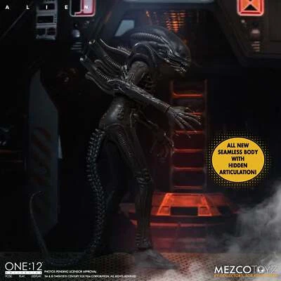 Figura de acción Mezco One 12 Alien Foto 1 de 4